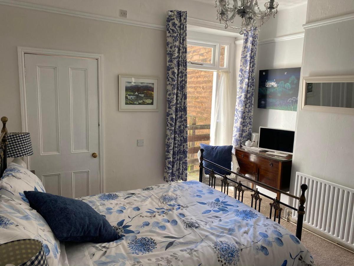 Riverbank House Матлок Екстериор снимка
