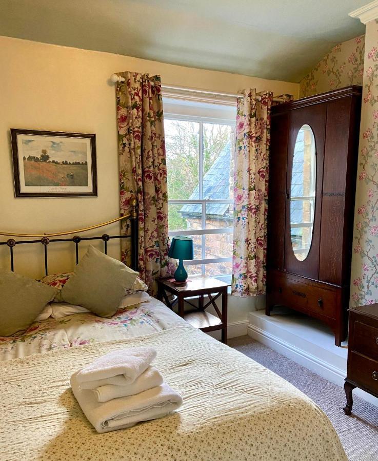 Riverbank House Матлок Екстериор снимка